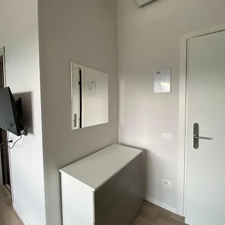 Lodrino Hotel 2*